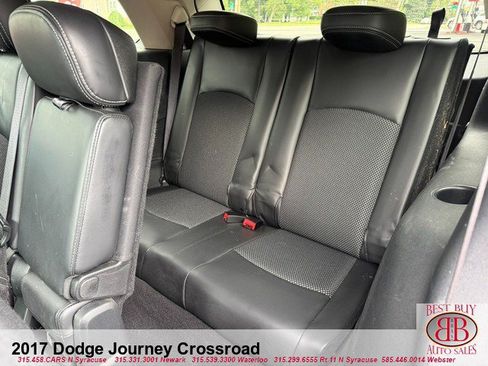 Used 2017 Dodge Journey Crossroad w/ Popular Equipment Group FWD image 12