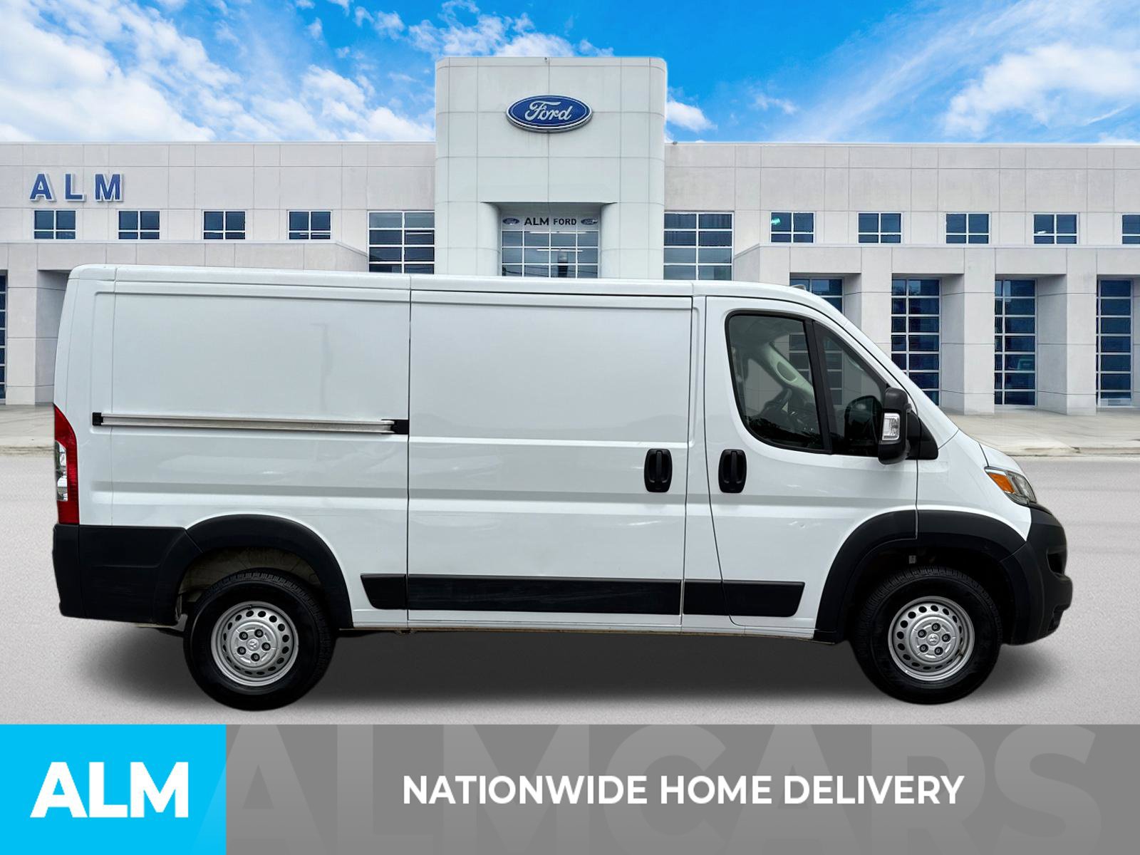 Used 2025 RAM ProMaster 2500 w/ Convenience Group FWD image 4