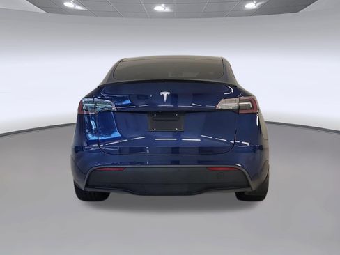 Used 2020 Tesla Model Y Long Range AWD/4WD image 8