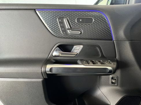 Certified 2024 Mercedes-Benz EQB 300 4MATIC image 17