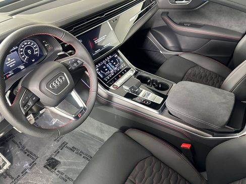 New 2026 Audi RS Q8 performance image 9