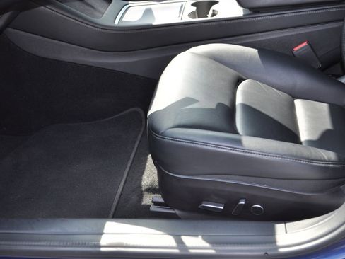 Used 2022 Tesla Model 3 Performance image 7