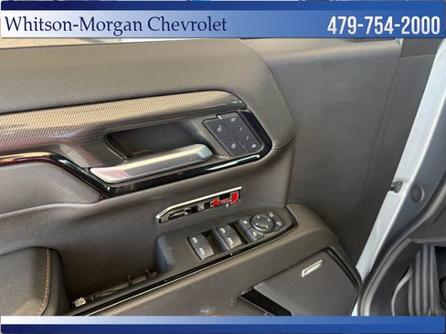 Used 2024 GMC Sierra 1500 AT4 w/ Technology Package AWD/4WD image 12
