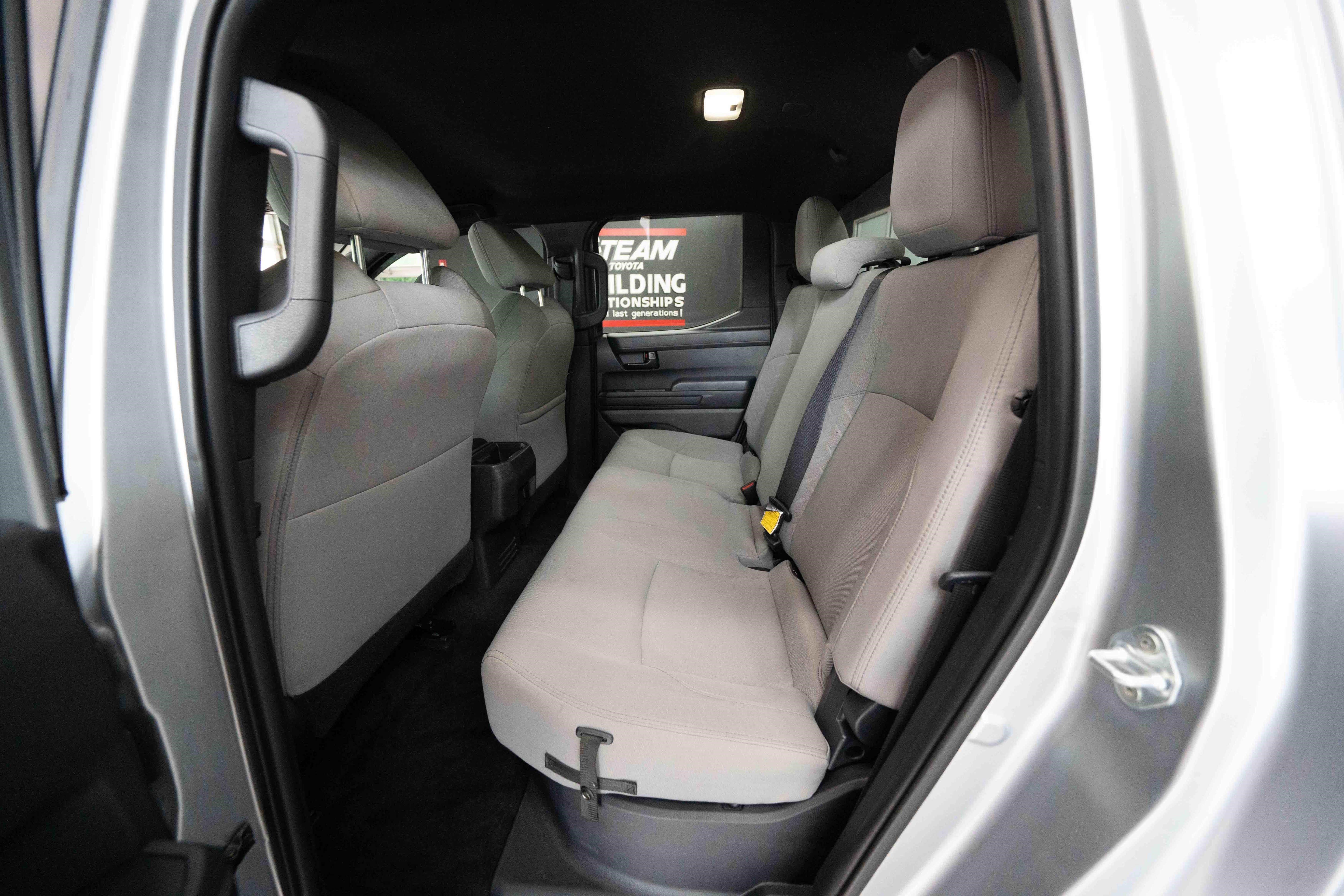 Used 2024 Toyota Tacoma SR5 AWD/4WD image 23