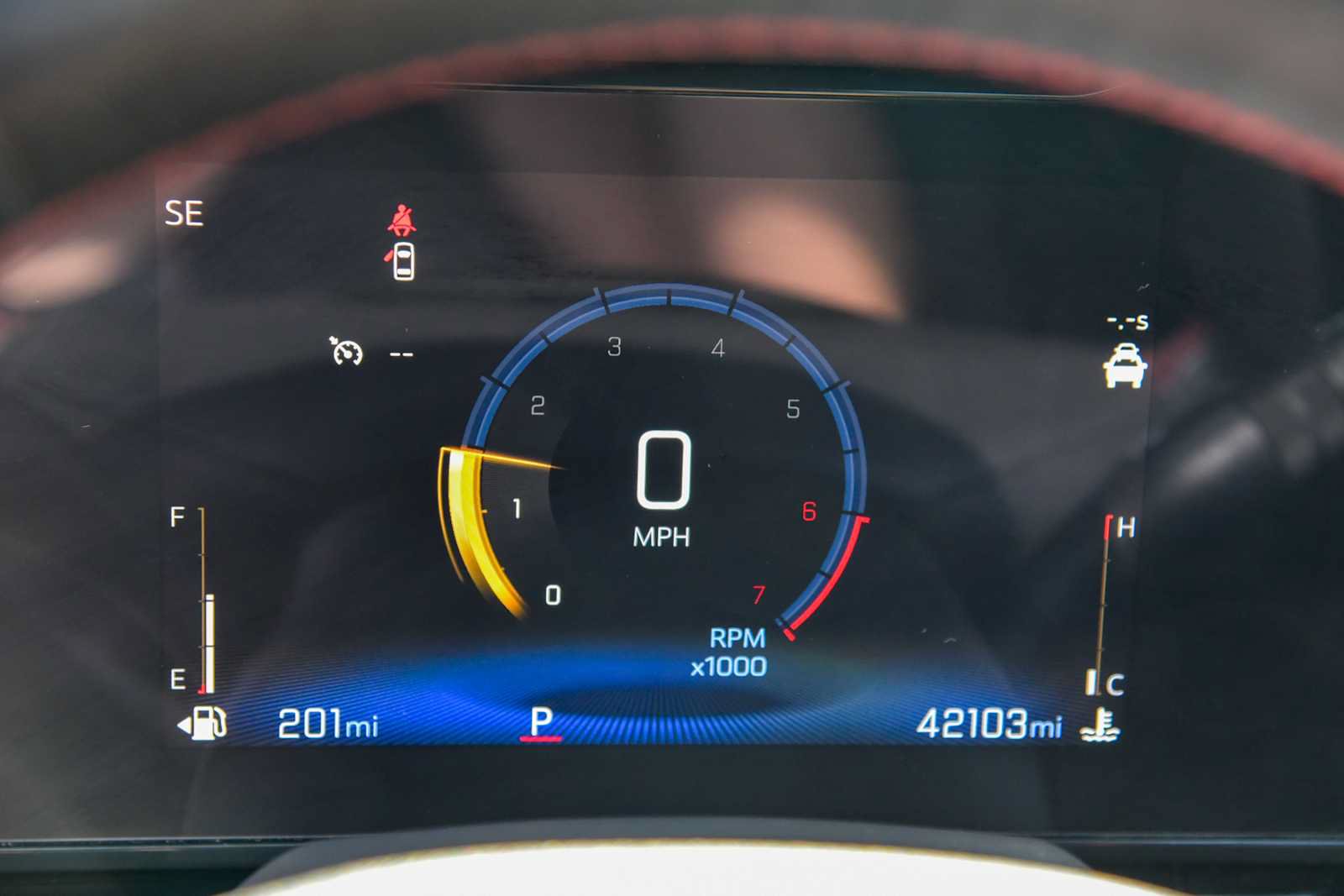 Used 2025 Chevrolet Trax RS FWD image 16