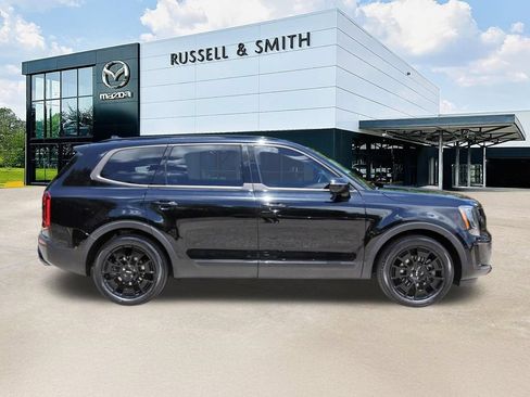Used 2022 Kia Telluride SX w/ Nightfall Edition Package AWD/4WD image 3