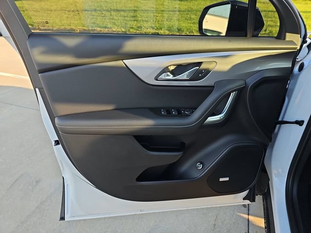 New 2026 Chevrolet Blazer LT w/ Sound & Technology Package FWD image 23