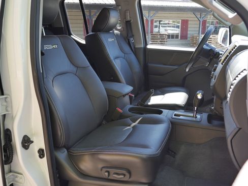 Used 2016 Nissan Frontier PRO-4X w/ Pro-4x Luxury Package AWD/4WD image 27