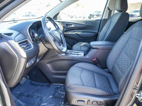 Used 2019 Chevrolet Equinox LT w/ Sun & Navigation Package AWD/4WD image 17