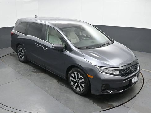 Used 2025 Honda Odyssey EX-L image 28