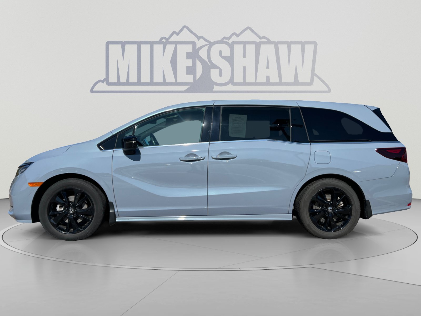 Used 2023 Honda Odyssey Sport image 2