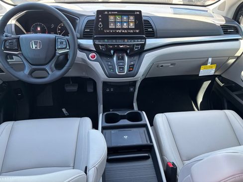 New 2026 Honda Odyssey EX-L image 13
