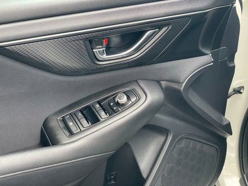 Used 2023 Subaru Outback Premium image 12