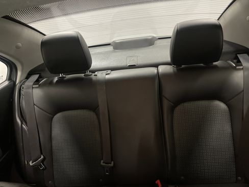 Used 2020 Chevrolet Sonic Premier image 11