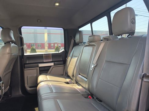 Used 2015 Ford F150 Lariat w/ Equipment Group 502A Luxury AWD/4WD image 15