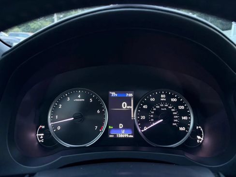 Used 2022 Lexus IS 300 AWD w/ Premium Package image 17