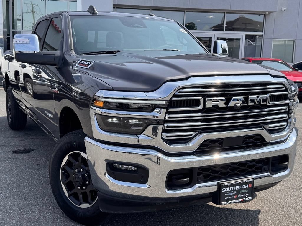 Used 2025 RAM 3500 Laramie AWD/4WD image 1