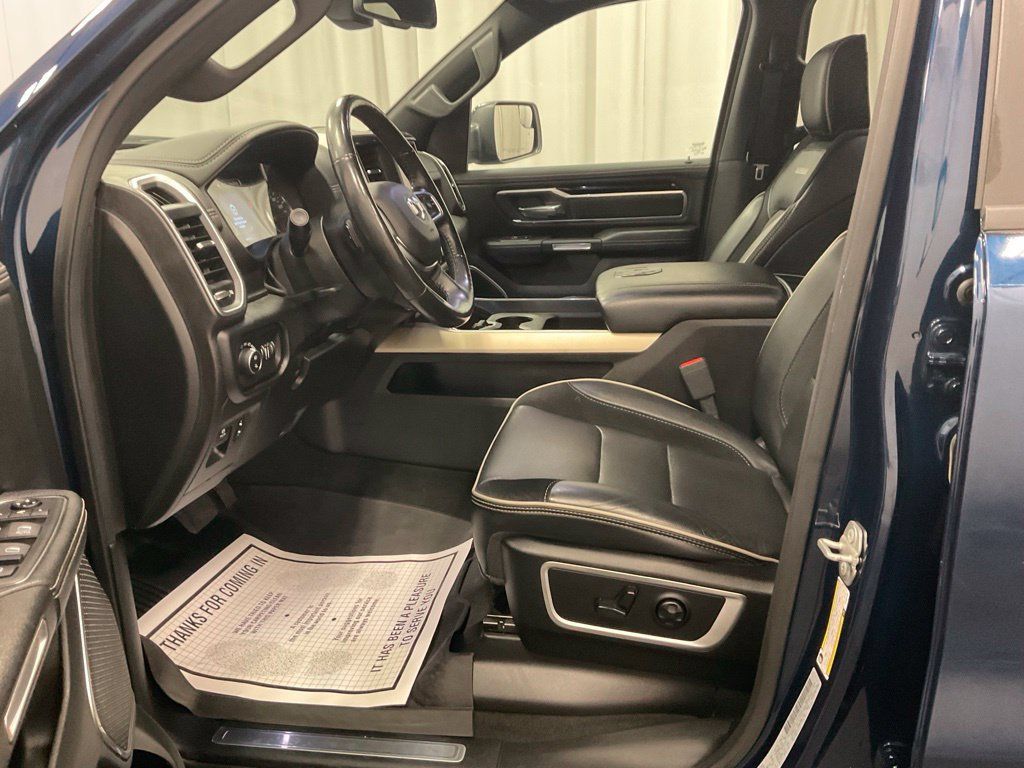 Used 2019 RAM 1500 Laramie w/ Sport Appearance Package AWD/4WD image 7
