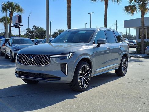 New 2026 Volvo XC90 B6 Plus w/ Protection Package Premier image 3