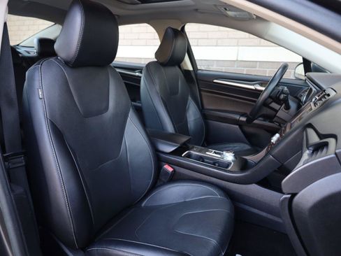 Used 2020 Ford Fusion Titanium FWD image 25
