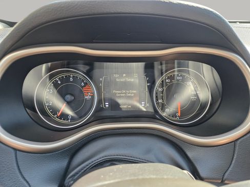 Used 2016 Jeep Cherokee Latitude FWD image 6