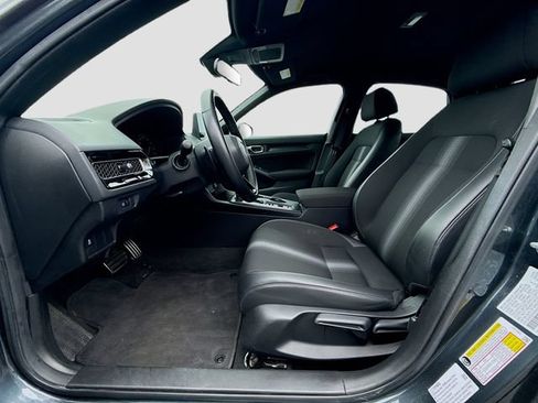 Used 2025 Honda Civic Sport image 19