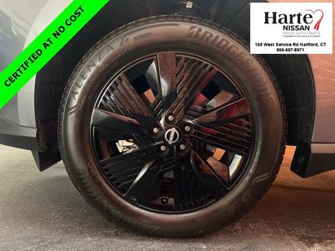 Certified 2025 Nissan Murano SV image 13