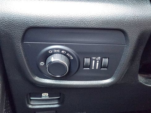 Used 2024 Jeep Grand Cherokee Altitude AWD/4WD image 22