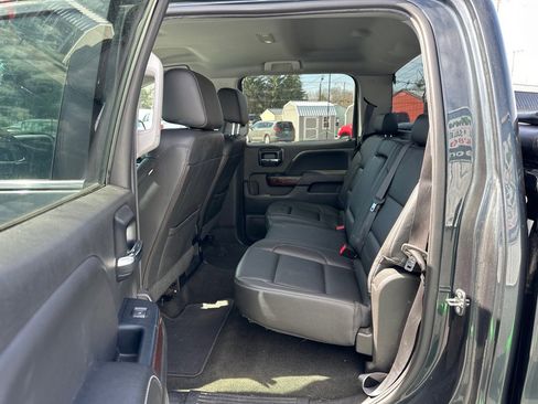 Used 2018 GMC Sierra 1500 SLT w/ SLT Premium Package image 17