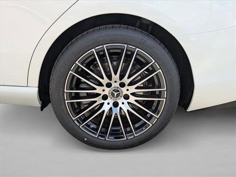 New 2026 Mercedes-Benz C 300 Sedan image 9