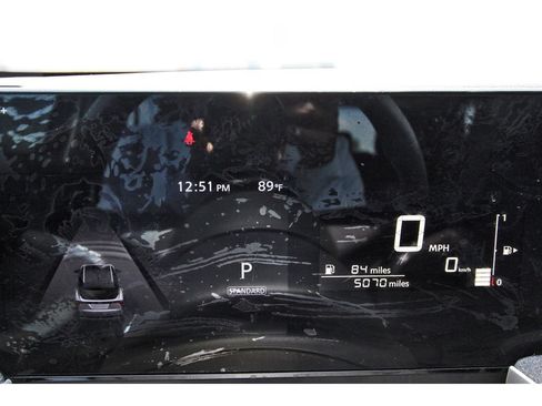 Used 2025 Nissan Kicks SV AWD/4WD image 16