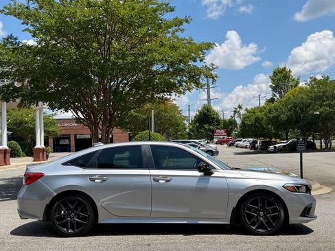 Used 2024 Honda Civic Sport image 6