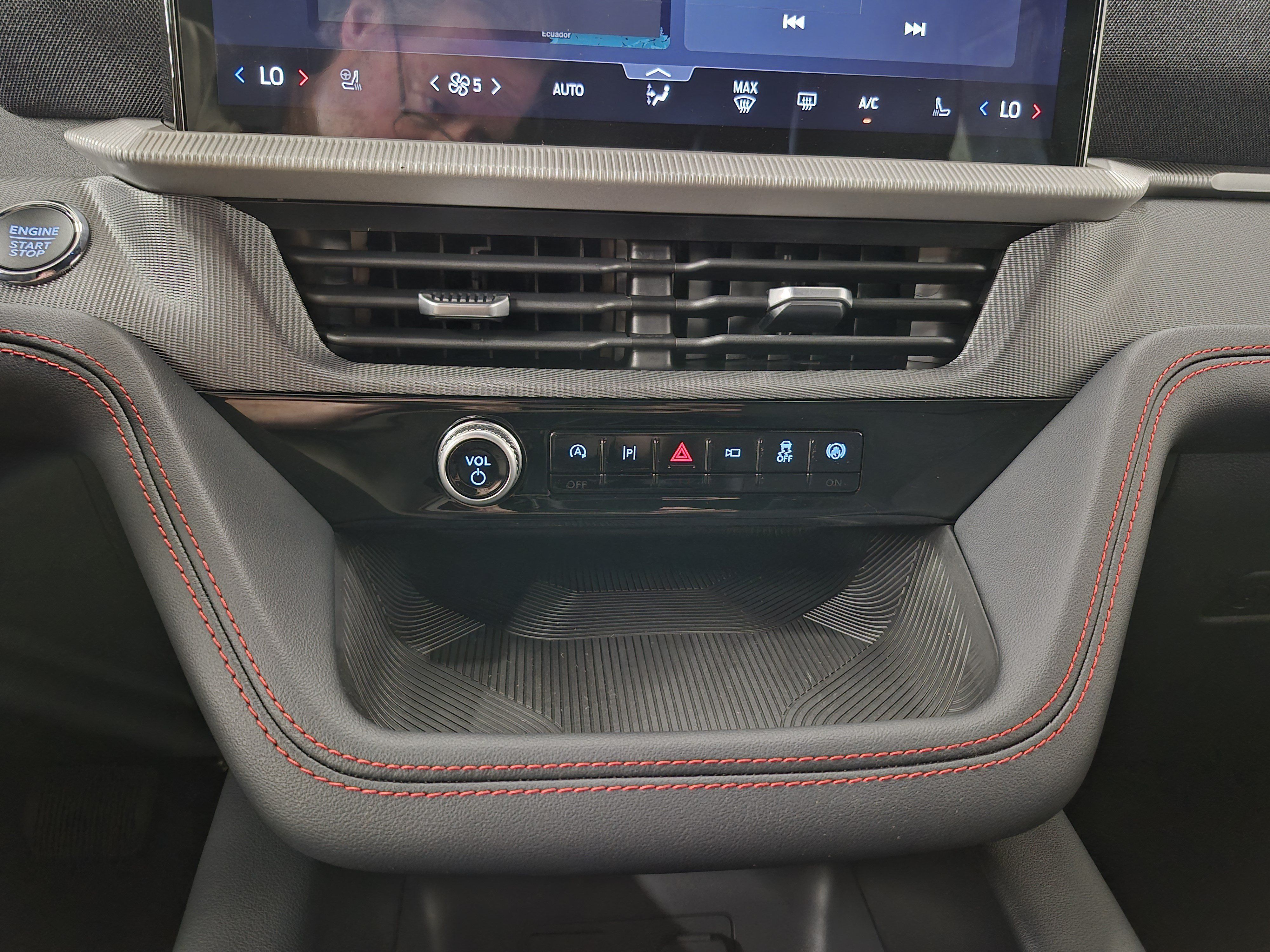 New 2027 Ford Explorer ST-Line RWD image 31