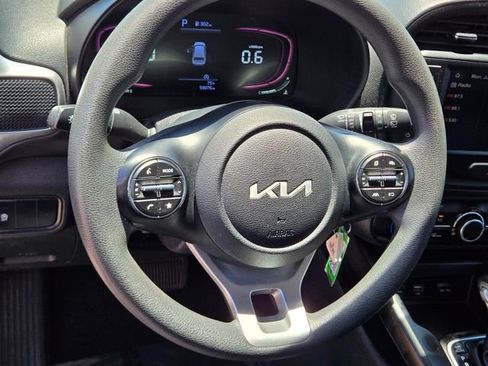 Used 2024 Kia Soul LX w/ Option Group 015 FWD image 25