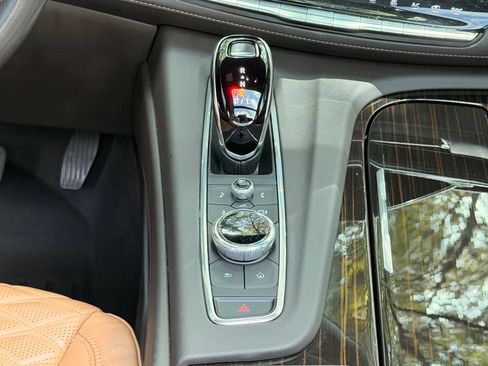Used 2023 Cadillac Escalade Sport w/ Touring Package AWD/4WD image 20
