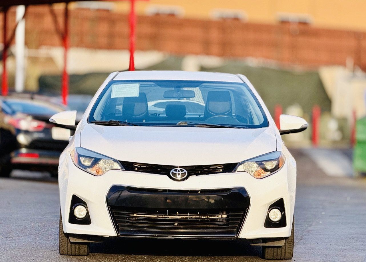 Used 2015 Toyota Corolla S FWD image 4