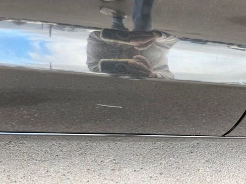 Used 2022 Chrysler Pacifica Touring image 13