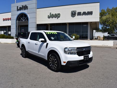 Used 2022 Ford Maverick Lariat w/ Lariat Luxury Package image 1