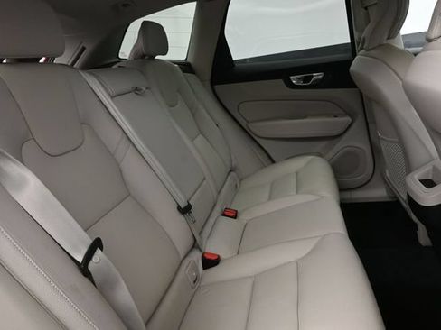Used 2023 Volvo XC60 B5 Plus w/ Climate Package AWD/4WD image 32