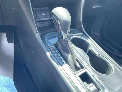 Used 2024 Chevrolet Equinox LT w/ LPO, Floor Liner Package FWD image 15