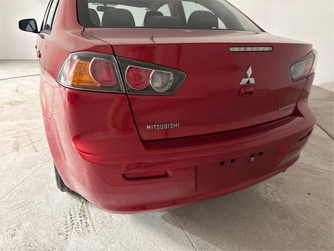 Used 2017 Mitsubishi Lancer ES image 19
