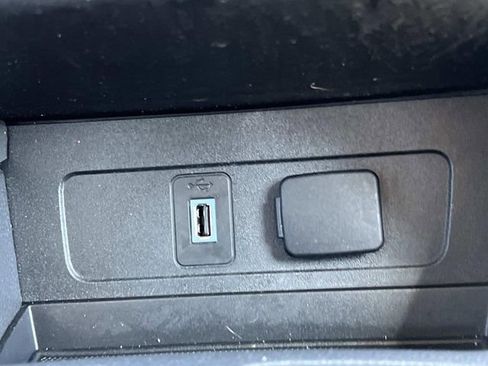 Certified 2018 Ford Escape SE image 25