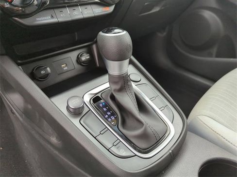 Used 2023 Hyundai Kona SEL image 33