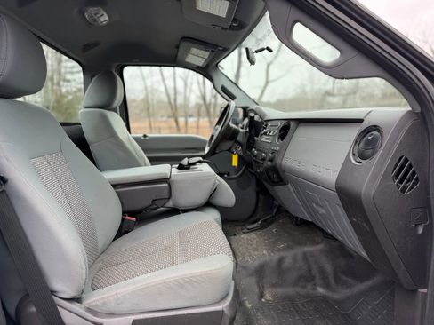 Used 2013 Ford F250 XL w/ XL Value Pkg image 15