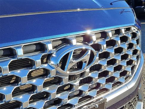 Used 2023 Hyundai Santa Fe Limited image 34