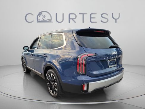 Used 2023 Kia Telluride SX Prestige AWD/4WD image 2