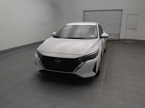 Used 2025 Nissan Sentra S image 15