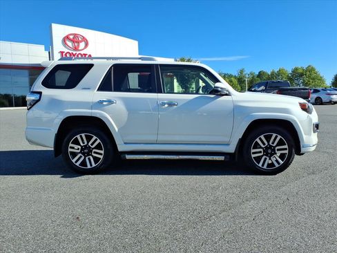 Used 2023 Toyota 4Runner Limited AWD/4WD image 3