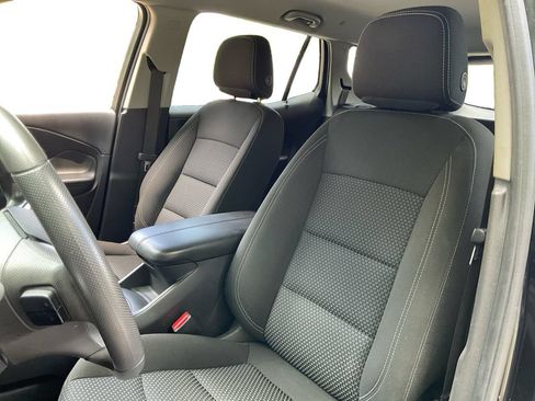 Used 2022 GMC Terrain SLE w/ Elevation Edition AWD/4WD image 28