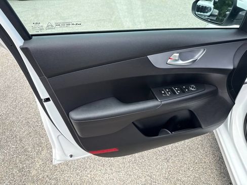 Used 2023 Kia Forte Sedan FWD image 16